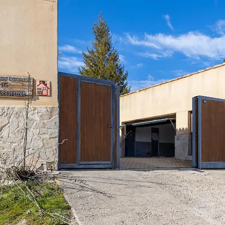 El Arroyuelo I * Navarredonda de Gredos